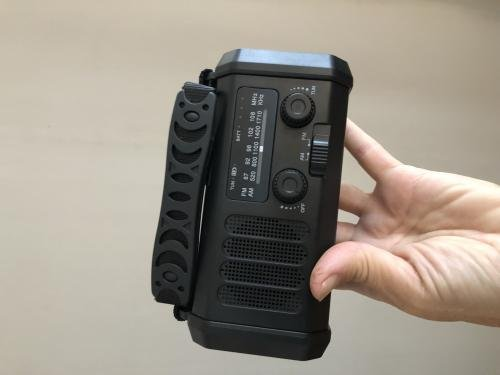 Customer photo of the emergency radio